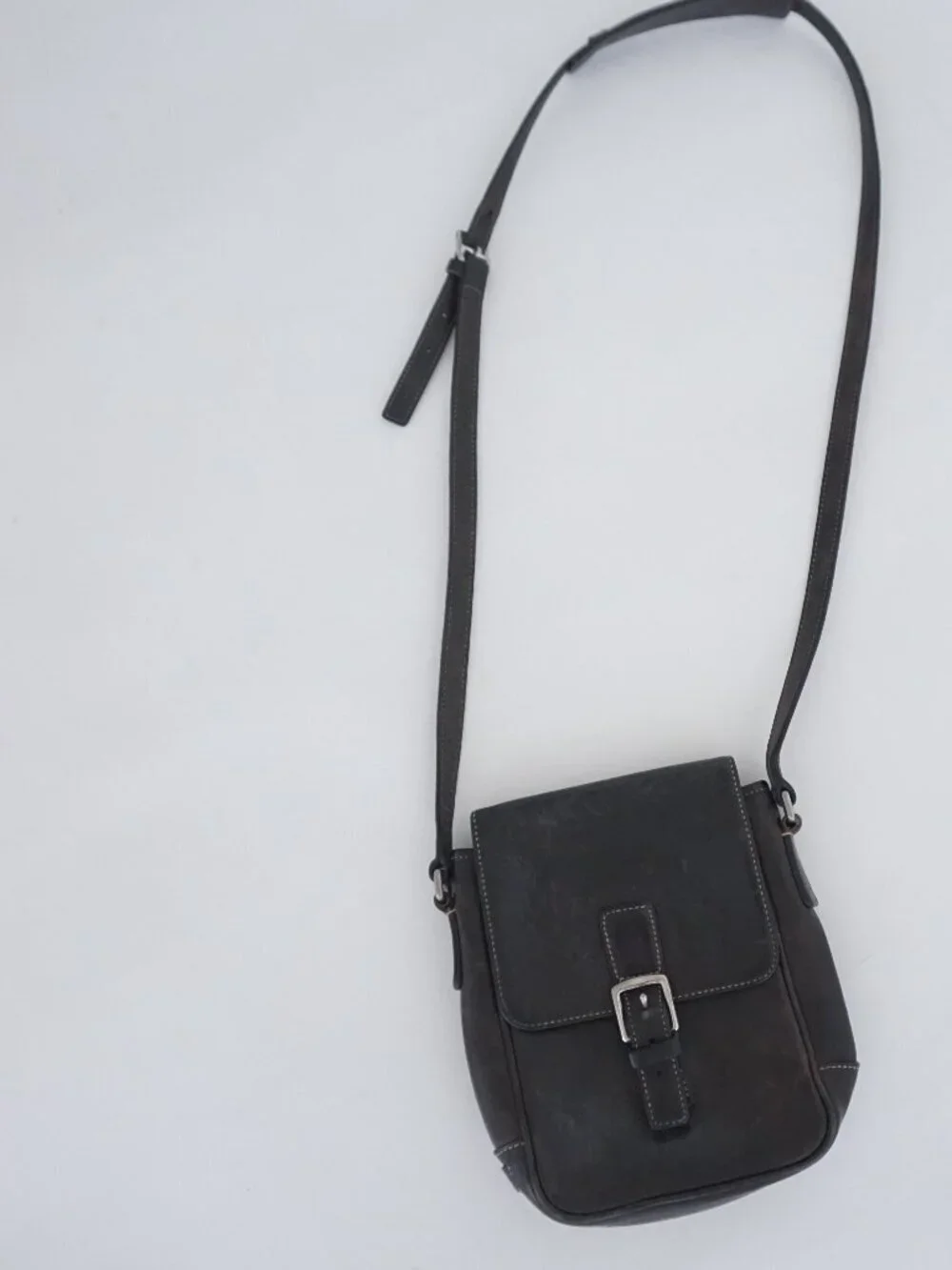 Vintage Coach 7775 Black Leather Buckle Flap Crossbody Structured Shoulder Bag - Picture 2 of 16
